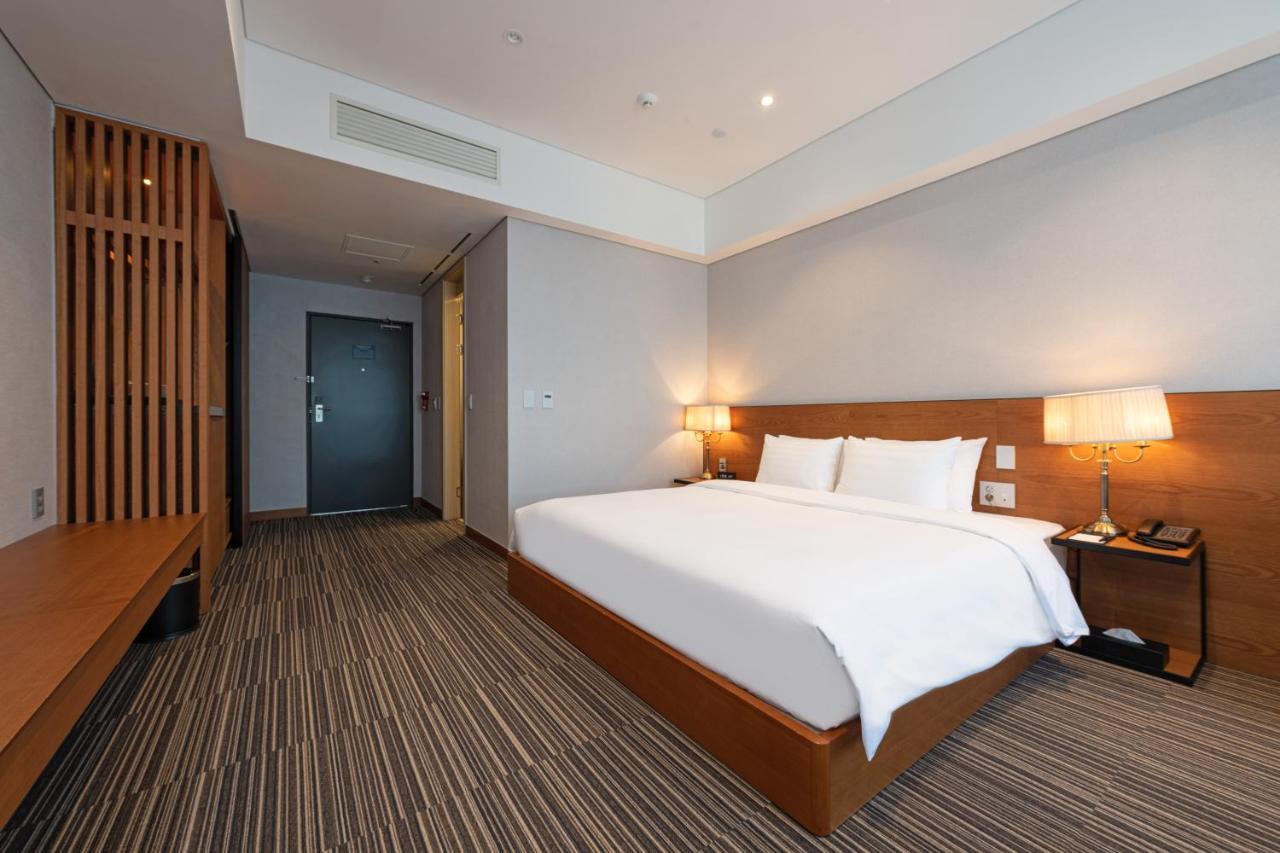 Golden Tulip Incheon Airport Hotel Εξωτερικό φωτογραφία